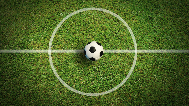 Apps to Track Today's Football Matches on Mobile